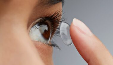 New Self-Healing Contact Lenses Can Repair Themselves in UV Light : ScienceAlert