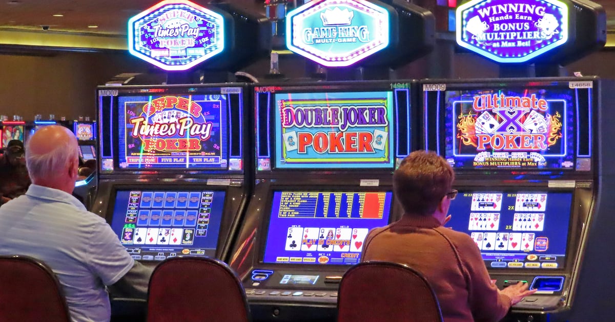 People with gambling addictions in Quebec make little use of rehabilitation services - CTV News