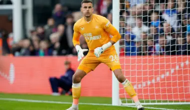 Manchester United lands Wales goalkeeper Karl Darlow on a deal through 2028 - The Washington Post