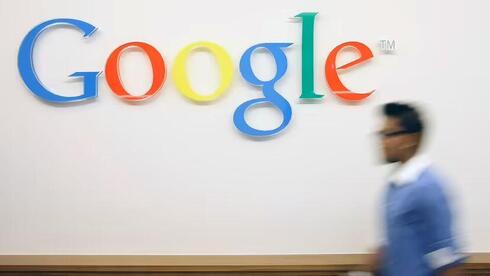 As Google starves the web of traffic, it builds the next AI engine