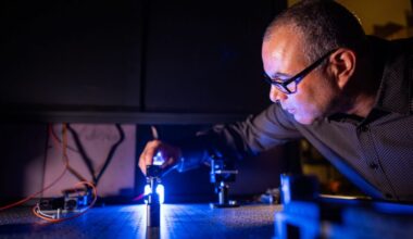 Laser-crystal sensor measures strong magnetic fields in challenging environments -- ANS / Nuclear Newswire