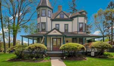 Exterior of the Wyncote home.