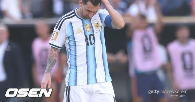 Argentine Fans Demand World Cup Final Rematch Over Referee Claims - 조선일보