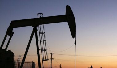 Oil Prices Close Week Lower Amidst Uncertainties