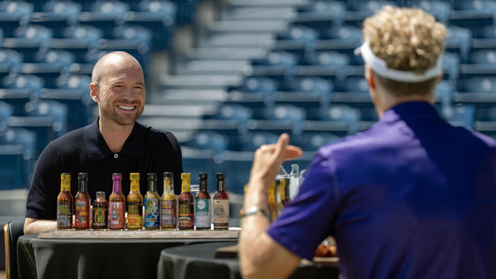 From 'Hot Ones: Extra Heat' (Photo: Courtesy of Netflix) מתוך Hot Ones: Extra Heat