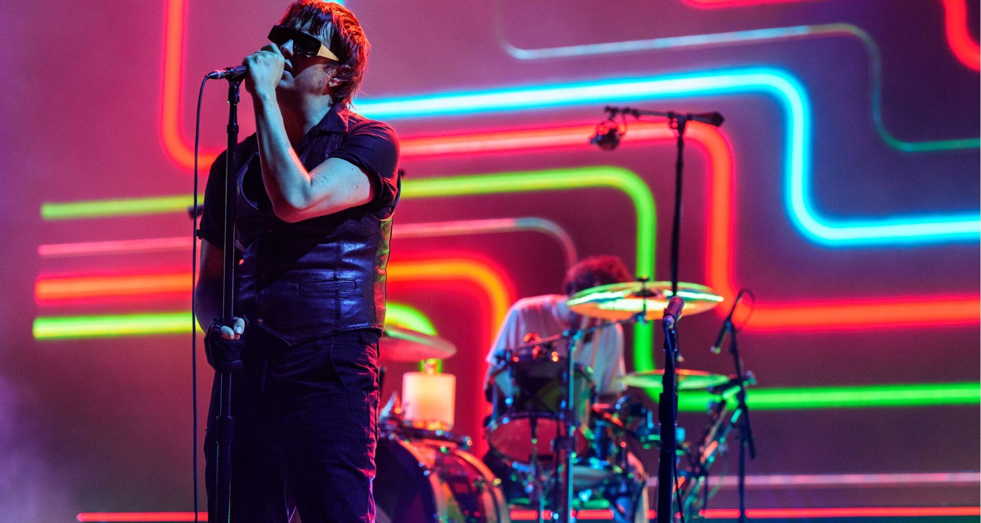 Watch The Strokes record 'Reality Awaits' in 'In Transit: Part II' – over 20 years on from original mini-doc
