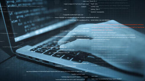 Nearly 30 years after becoming a hacking legend, “The Analyzer” faces a new cybercrim
