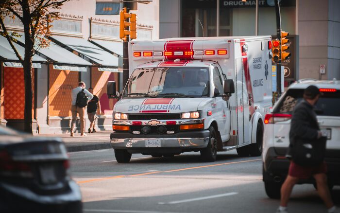 26 Doctors Describe The Tricks They Have To Use Around Patients Who Lie