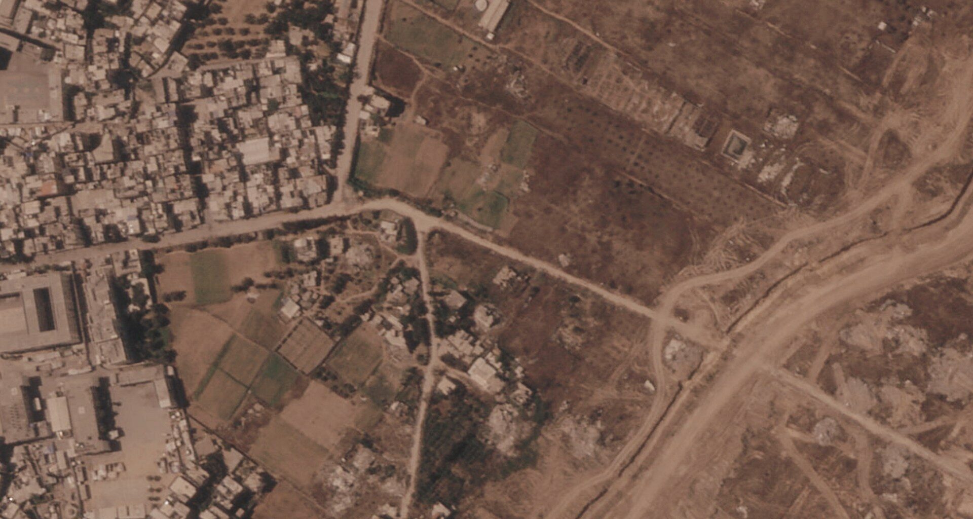 Israel building earthen barrier in Gaza to entrench division of the enclave | Israel-Palestine conflict News