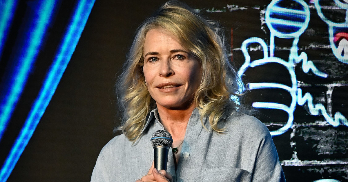 Chelsea Handler Posts Letter Calling Out Her Family’s ‘Lack Of Manners’ On Vacation