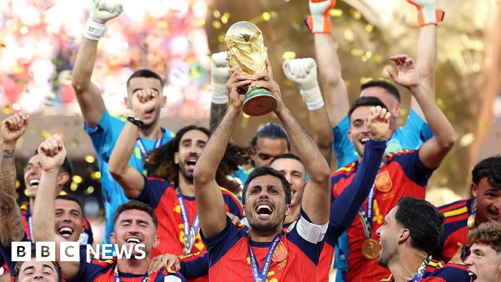 Thousands of websites taken down for illegal World Cup streams - BBC
