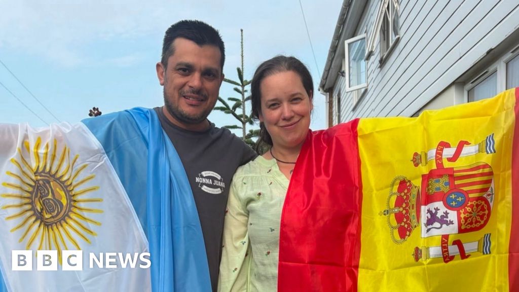 Three nations, one sofa as family split for World Cup Final - BBC