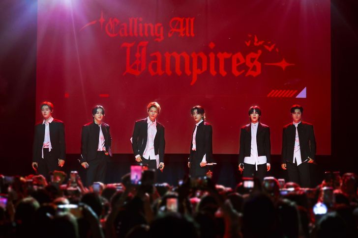ENHYPEN performs during 'DARK MOON BLOOD NIGHT with ENHYPEN' at the House of Blues in San Diego, Calif., Friday (local time). The group presented a six-song set including 'Bite Me,' 'Moonstruck' and 'CRIMINAL LOVE' at the off-site event held during San Diego Comic-Con 2026. Courtesy of HYBE