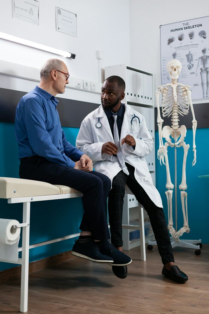 26 Doctors Describe The Tricks They Have To Use Around Patients Who Lie