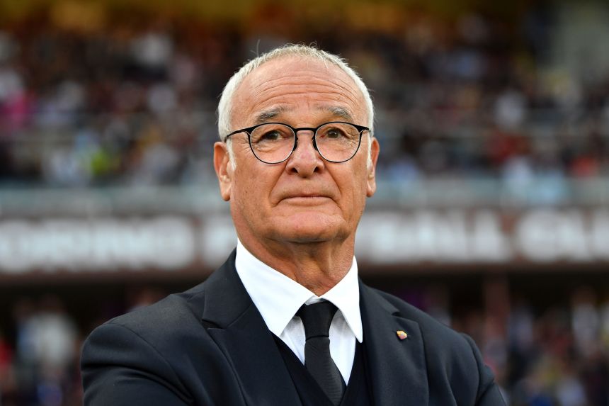 Claudio Ranieri coaching AS Roma during a Serie A match in May 2025.