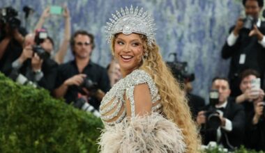 Beyoncé drops new music | CNN