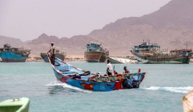 Live updates: US-Iran war news; US signals pause in Iran strikes will allow talks to progress