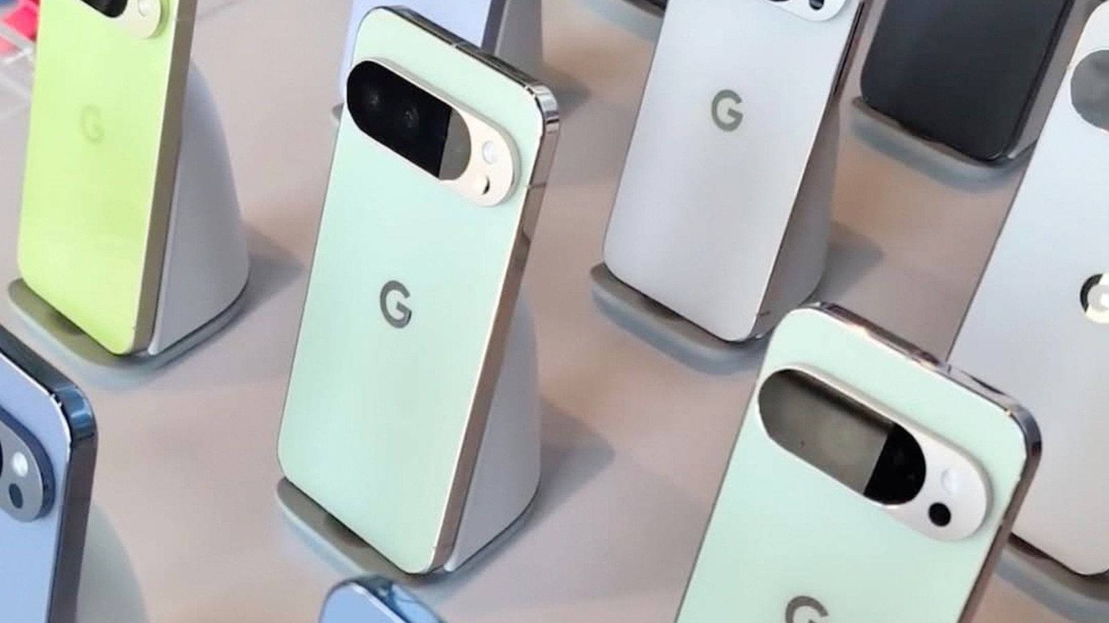5 Useful Accessories That Work Best With Google Pixel Phones