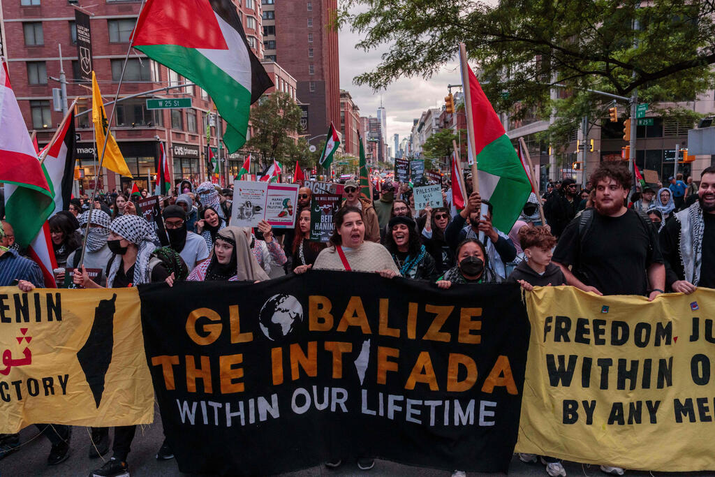 ‘Some protests are effectively pro-Hamas.’ Demonstrators in New York (Photo: Adam Gray / GETTY IMAGES NORTH AMERICA / AFP) הפגנות ליום הנכבה בניו יורק