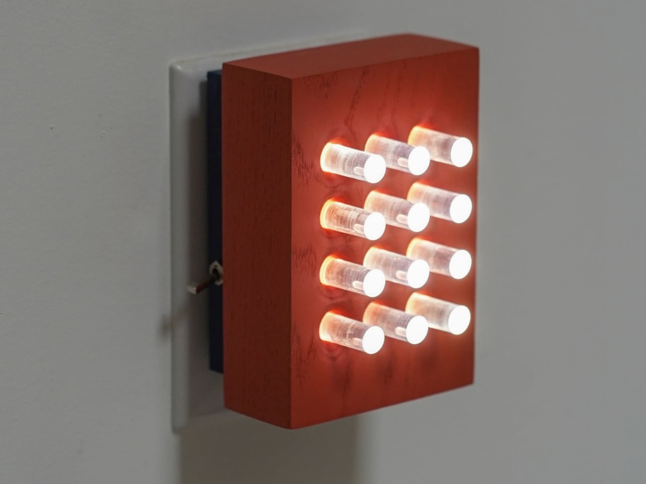 Ovuud’s Reactor Is the Nightlight Designers Actually Want