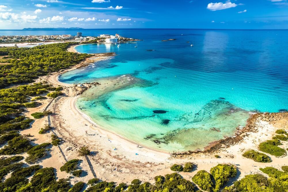 Mallorca, Spain (Photo: xbrchx / shutterstock) אס טרנק, מיורקה, ספרד