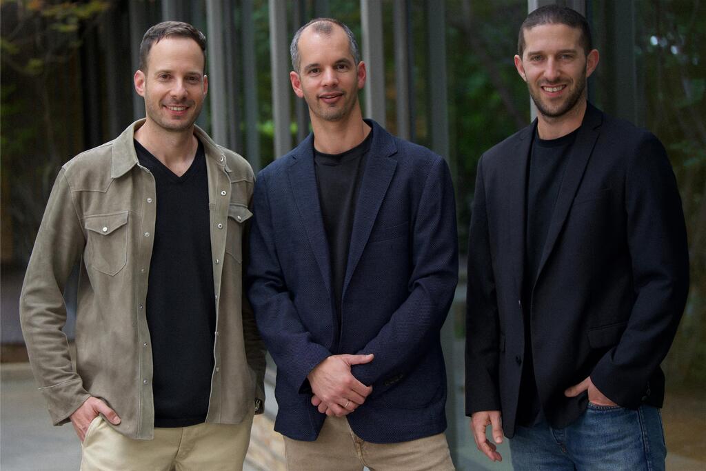 Glow founders (Glow) Glow founders