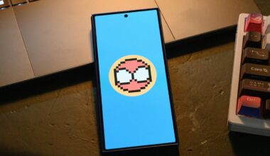 samsung galaxy z fold with spidey-tracker icon