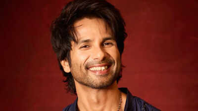 Shahid Kapoor insisted on air purifiers during Delhi schedule of 'Cocktail 2' amid poor AQI, crew member claims: 'Would just take off the mask before the shot'