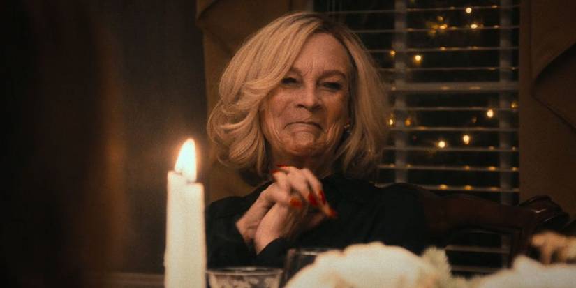 Donna (Jamie Lee Curtis) smiling in 'The Bear's Season 2 episode "Fishes"