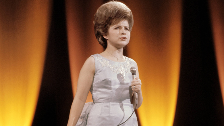 Brenda Lee singing on stage
