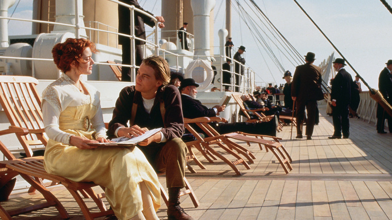 Rose and Jack aboard the Titanic in Titanic (1997)