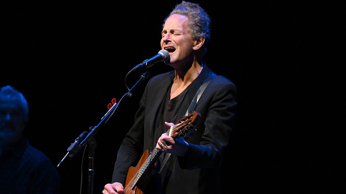 LOUISVILLE, KENTUCKY - OCTOBER 27: Lindsey Buckingham performs at The Brown Theatre on October 27, 2022 in Louisville, Kentucky. (Photo by Stephen J. Cohen/Getty Images)