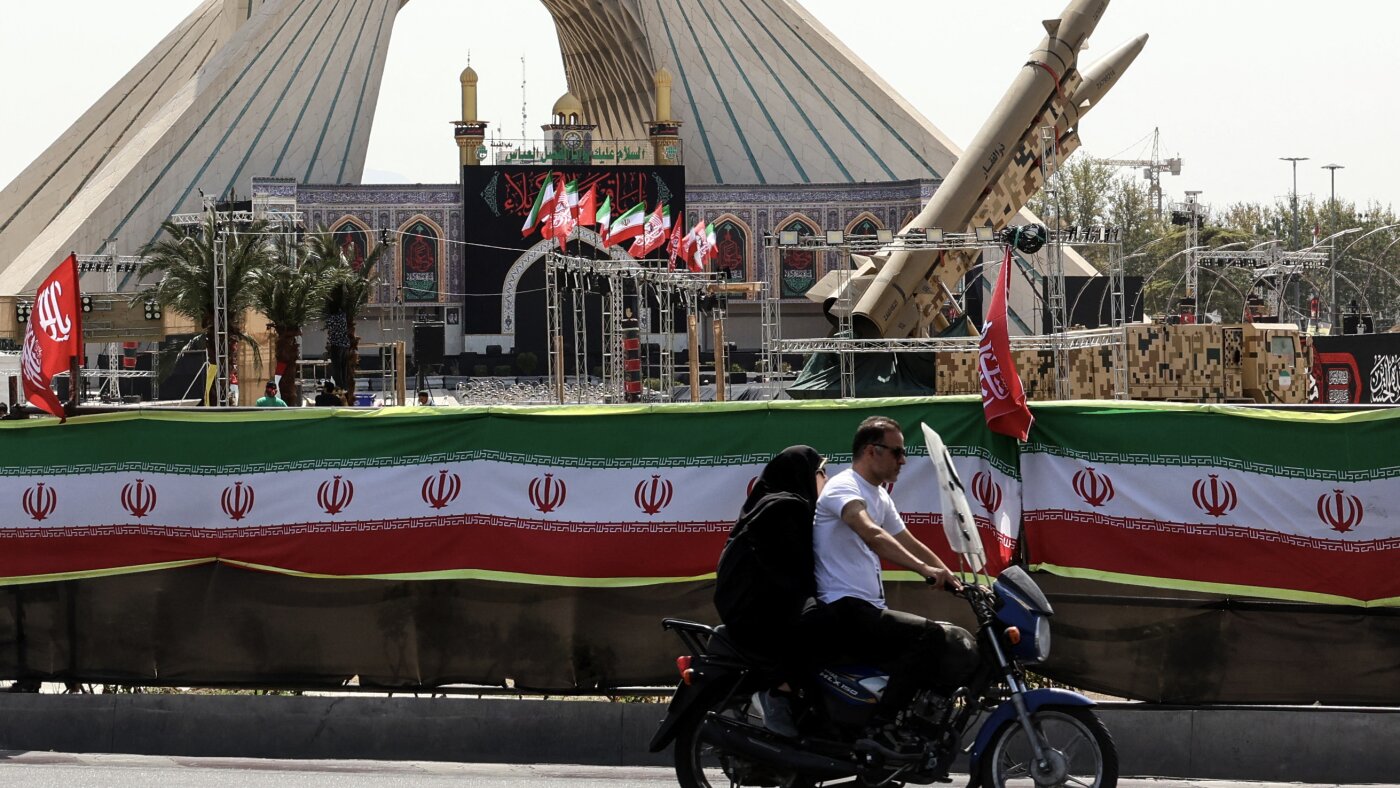 Trump threatens Iran with escalation amid tit-for-tat strikes : NPR