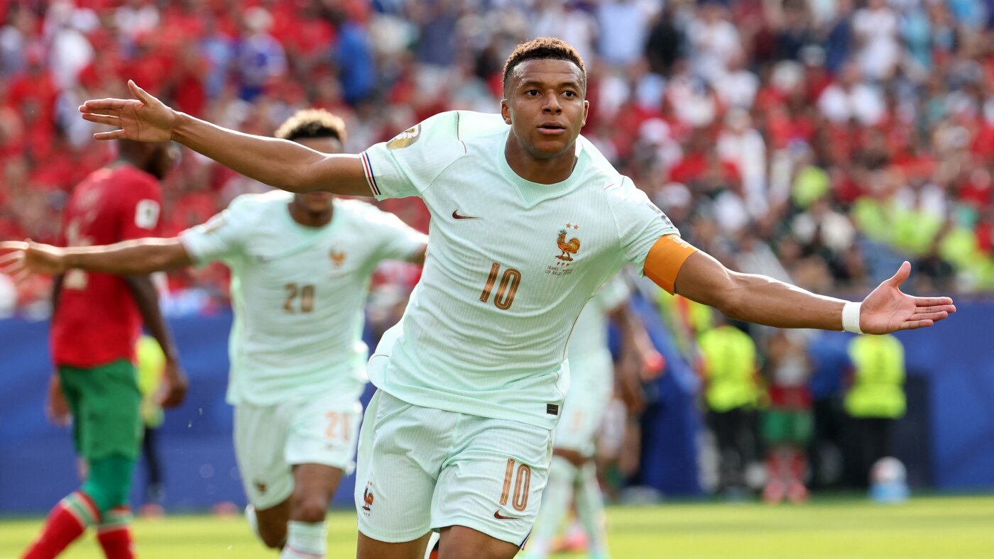 France downs Morocco 2-0 to advance to the World Cup semifinal : NPR