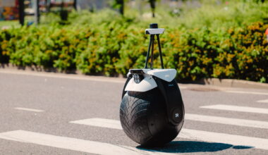 Mono-wheel security bot foretells a future of digital snitching
