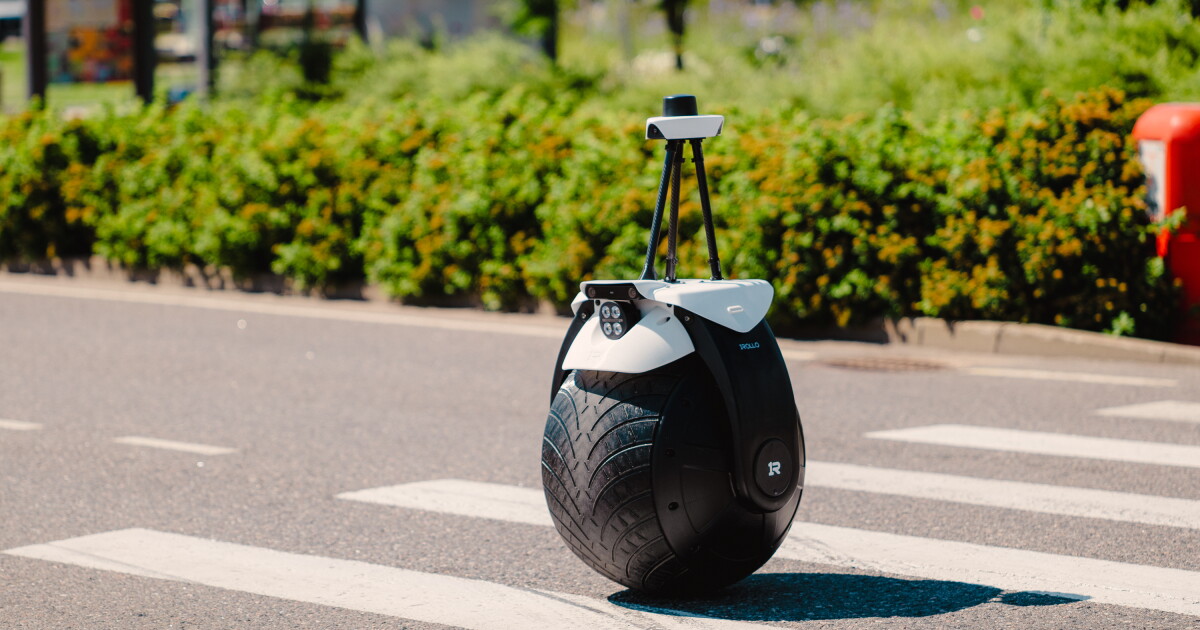 Mono-wheel security bot foretells a future of digital snitching