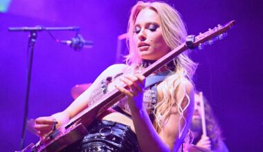 Sophie Lloyd posts shred tribute to Ozzy Osbourne