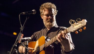 Public wake to be held for musician Glen Hansard