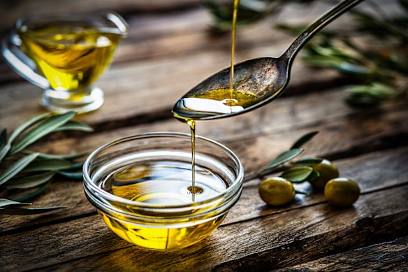 We should be eating olive oil every day, says Professor Jacka.