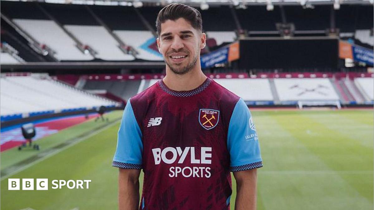 West Ham United unveil new signing Manor Solomon at London Stadium on August 10, 2026 in London, England.