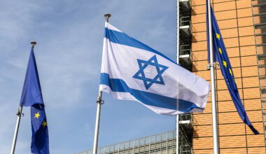 Israeli flag outside EU Commission HQ in Brussels, following Hamas' attack on Israel in 2023 <a target="_blank">(Photo: EU Commission)</a>