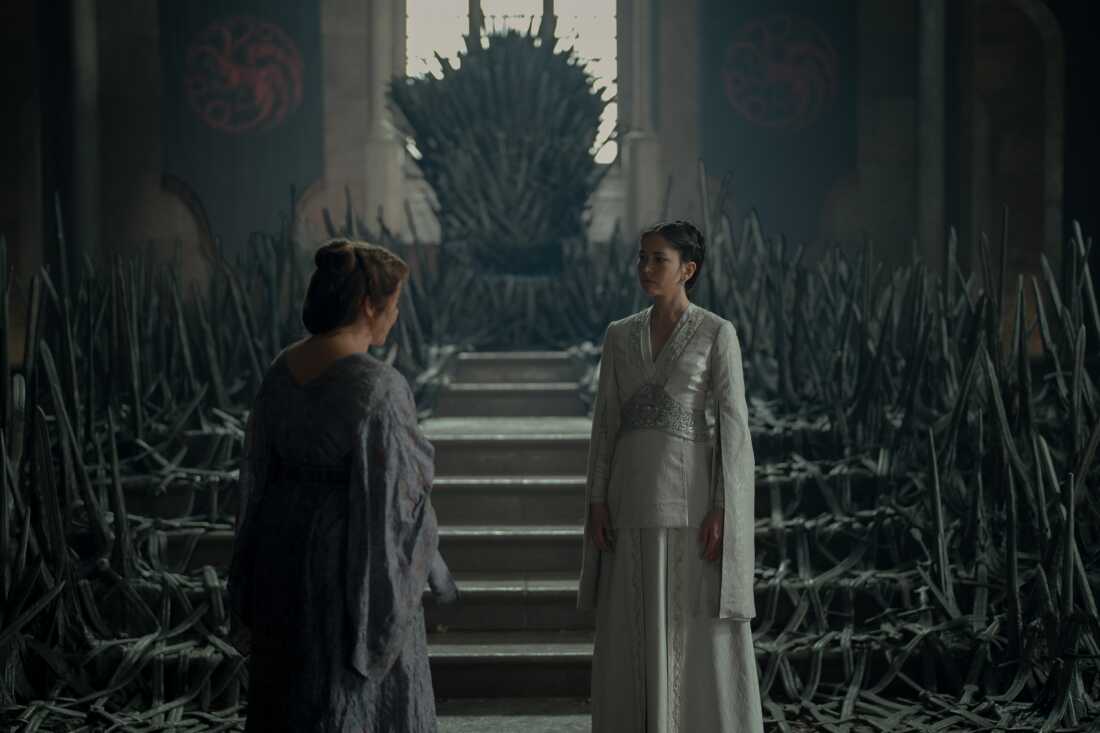 Sylvi (Michelle Bonnard) and Mysaria (Sonoya Mizuno).