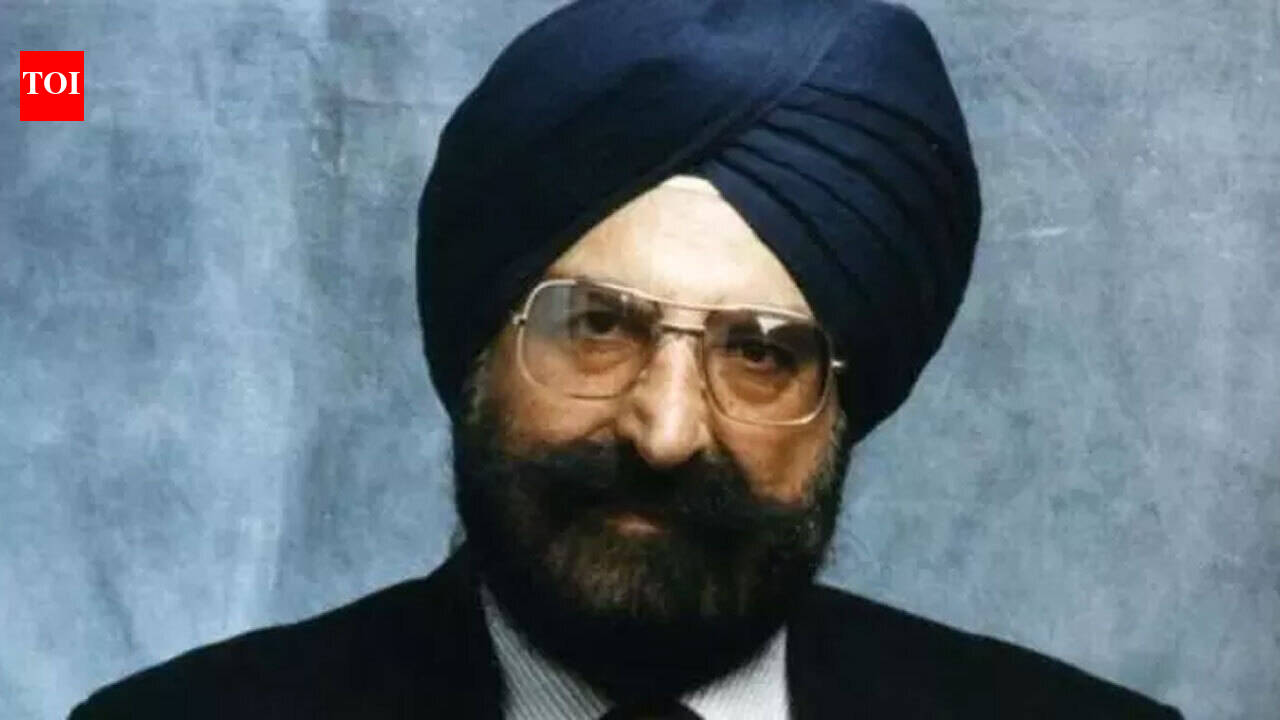 The Indian scientist who bent light — and changed the internet forever: Why Dr Narinder Singh Kapany is called the 'Father of Fiber Optics'