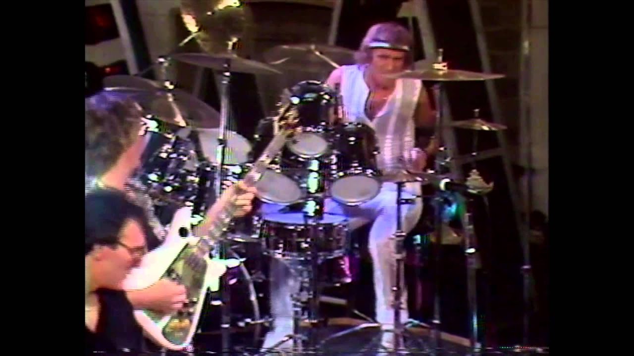 Yes - Tempus Fugit (Official Music Video) - YouTube