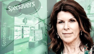 Specsavers told Nicole she needed glasses. Then, she had a car accident