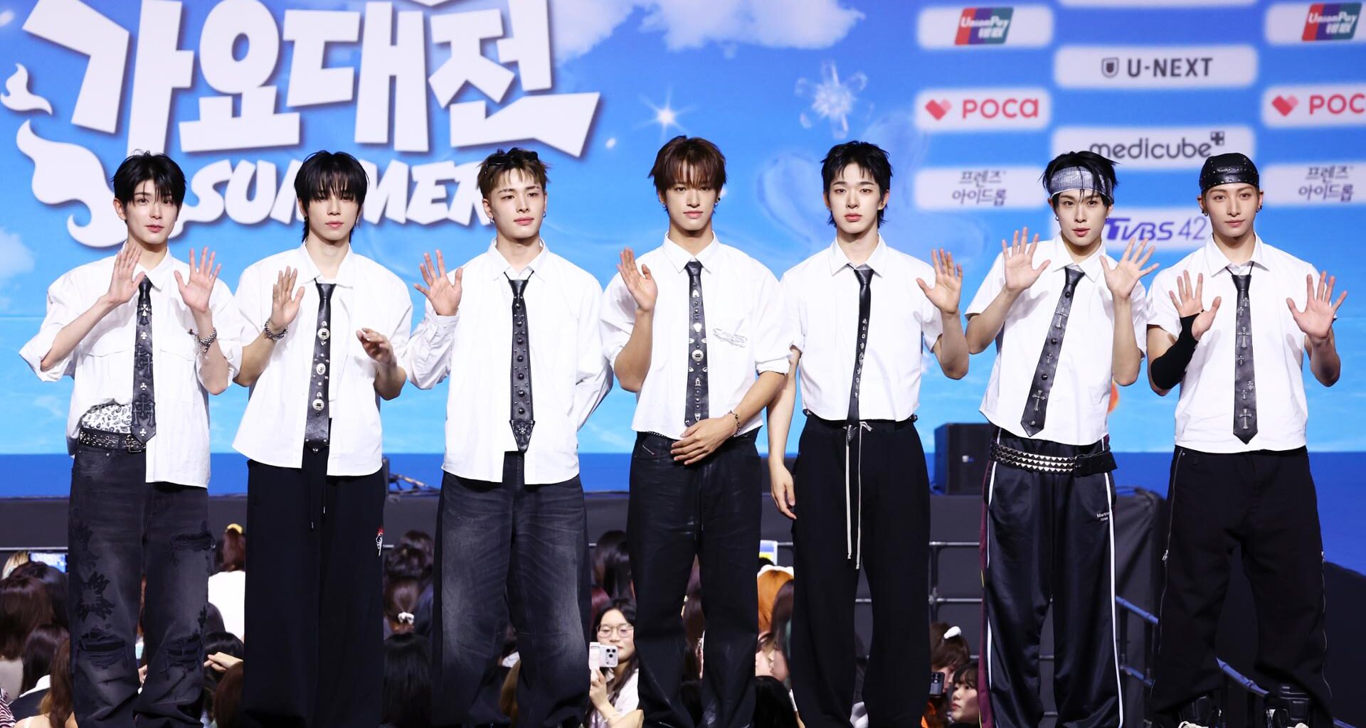 Members of NEXZ pose at KINTEX Exhibition Center 2 in Goyang, Gyeonggi Province, Aug. 9. Yonhap