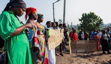 Unpaid wages and deadly risk: Why health workers are threatening to abandon the Ebola response