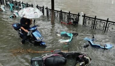 El Niño is headed for record-shattering intensity, NOAA says