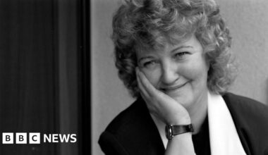 Brenda Fricker: Oscar-winner's funeral to take place in Dublin - BBC