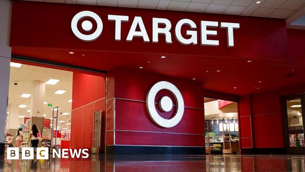 Target apologises for 'offensive' children Halloween costume after backlash - BBC